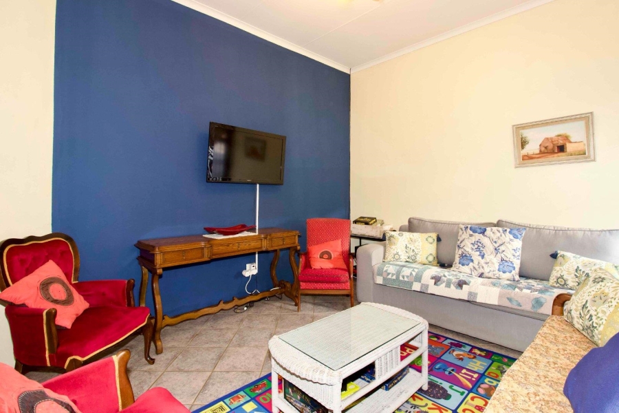 3 Bedroom Property for Sale in Die Hoewes Gauteng