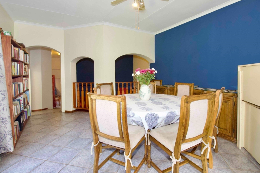 3 Bedroom Property for Sale in Die Hoewes Gauteng