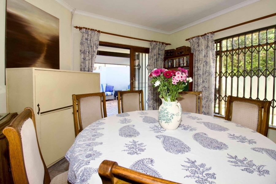 3 Bedroom Property for Sale in Die Hoewes Gauteng