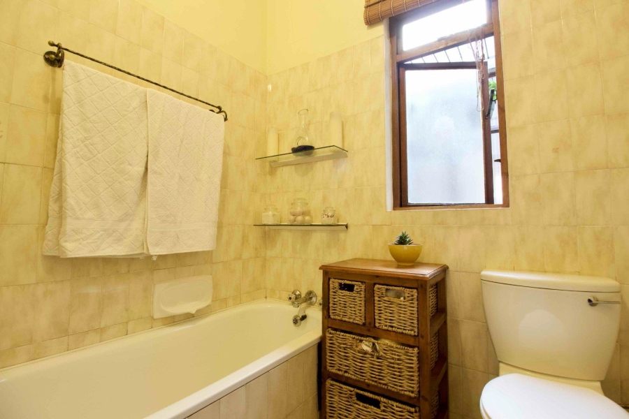 3 Bedroom Property for Sale in Die Hoewes Gauteng