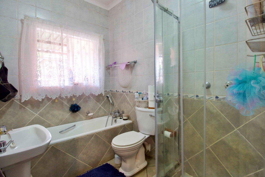 5 Bedroom Property for Sale in Highveld Gauteng