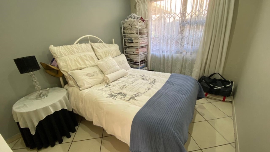3 Bedroom Property for Sale in New Redruth Gauteng