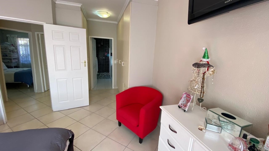 3 Bedroom Property for Sale in New Redruth Gauteng