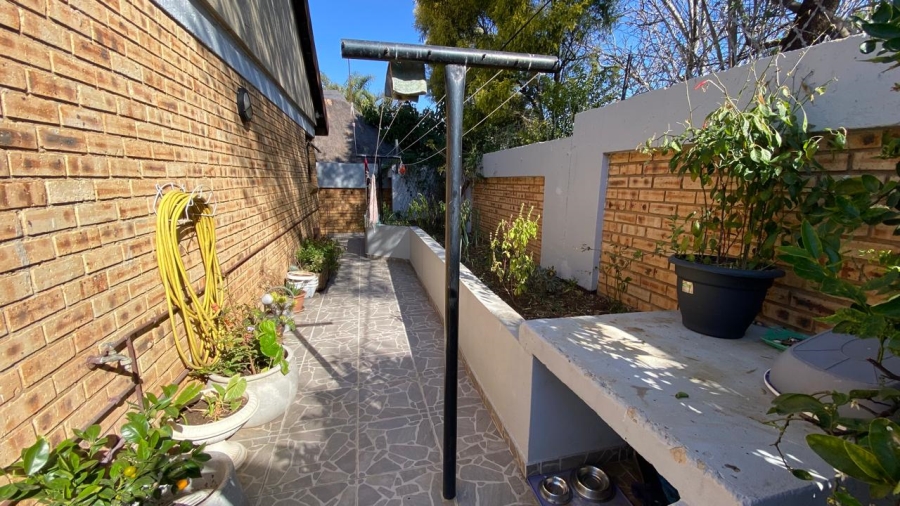 3 Bedroom Property for Sale in New Redruth Gauteng