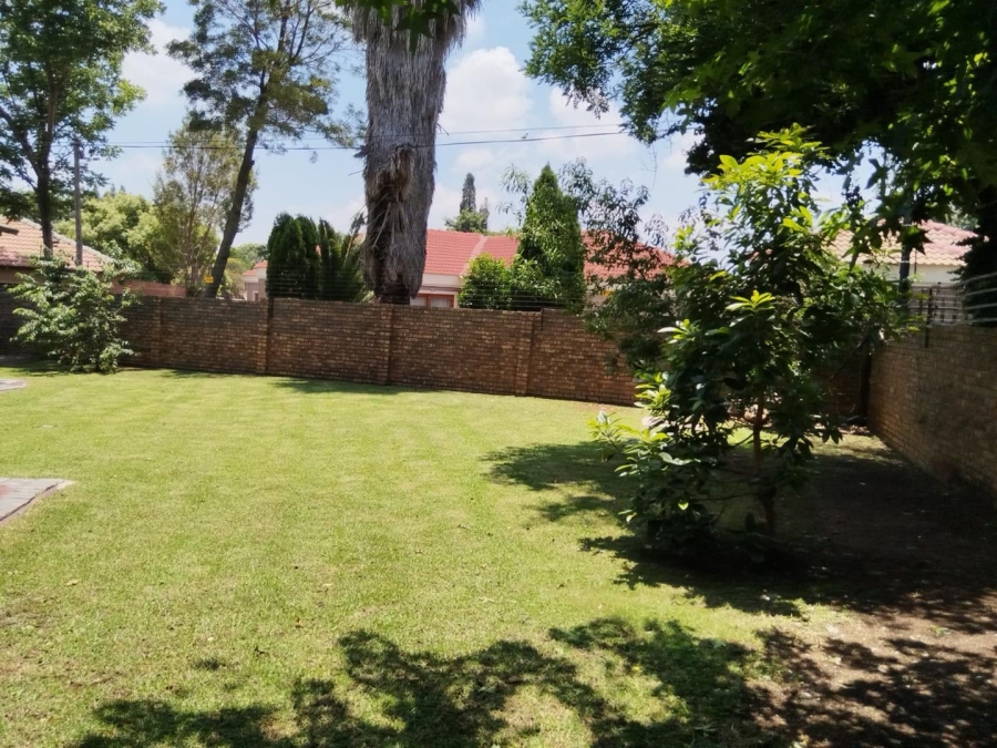 4 Bedroom Property for Sale in Crystal Park Gauteng