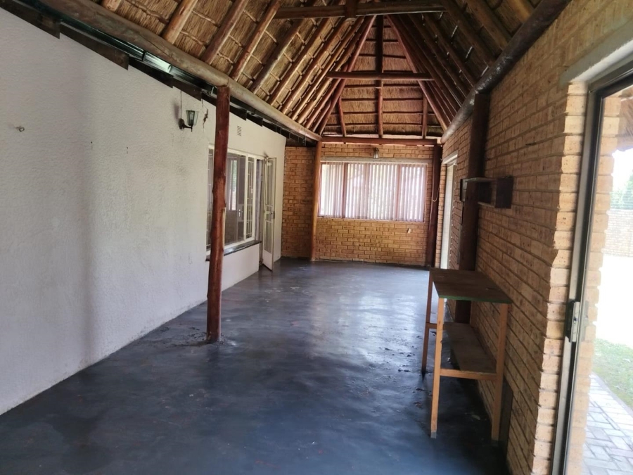 4 Bedroom Property for Sale in Crystal Park Gauteng