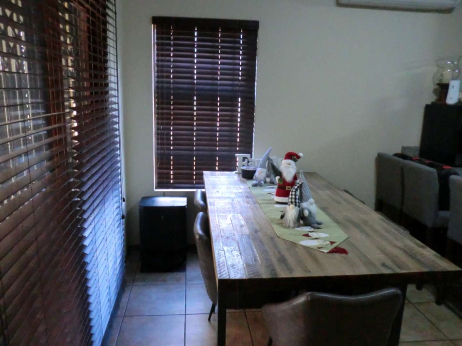 4 Bedroom Property for Sale in Van Riebeeck Park Gauteng