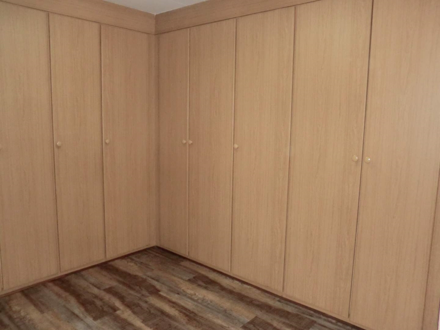 4 Bedroom Property for Sale in Van Riebeeck Park Gauteng