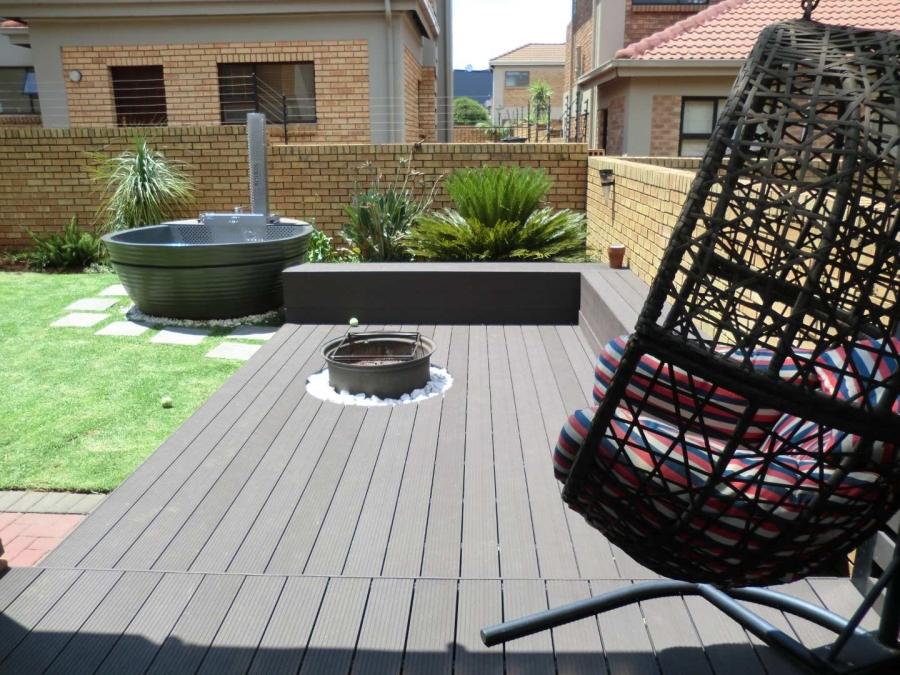 4 Bedroom Property for Sale in Van Riebeeck Park Gauteng