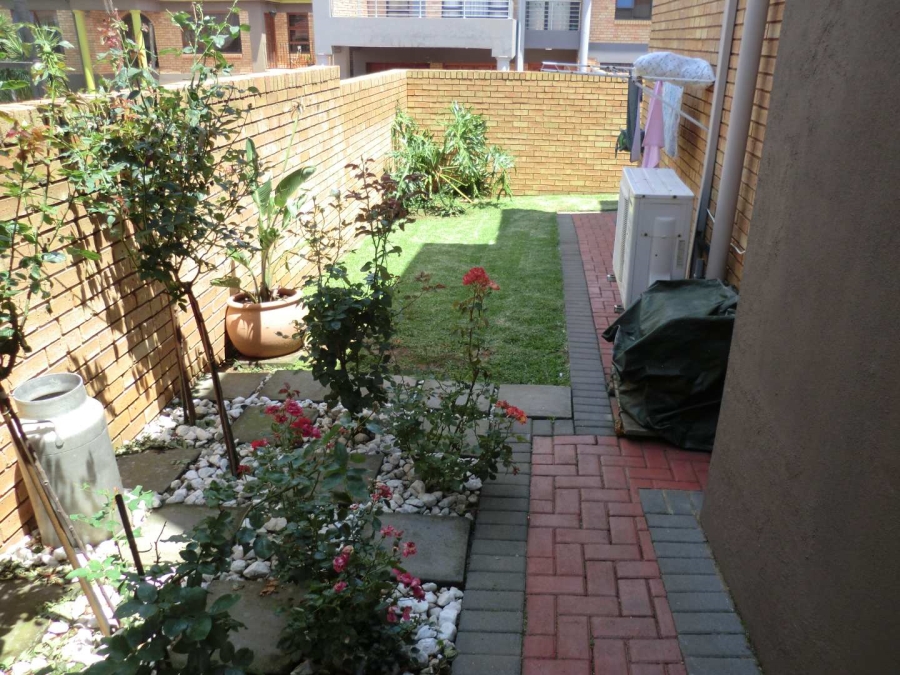 4 Bedroom Property for Sale in Van Riebeeck Park Gauteng