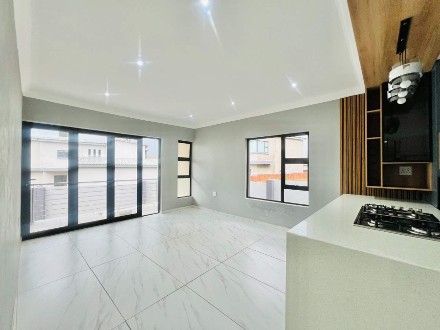 5 Bedroom Property for Sale in Roodeplaat Gauteng