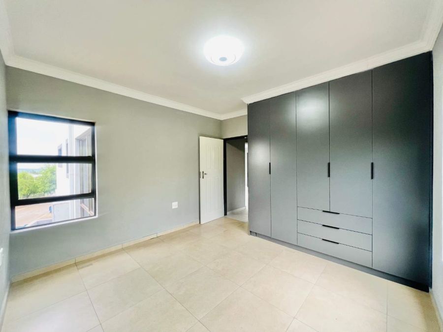 5 Bedroom Property for Sale in Roodeplaat Gauteng