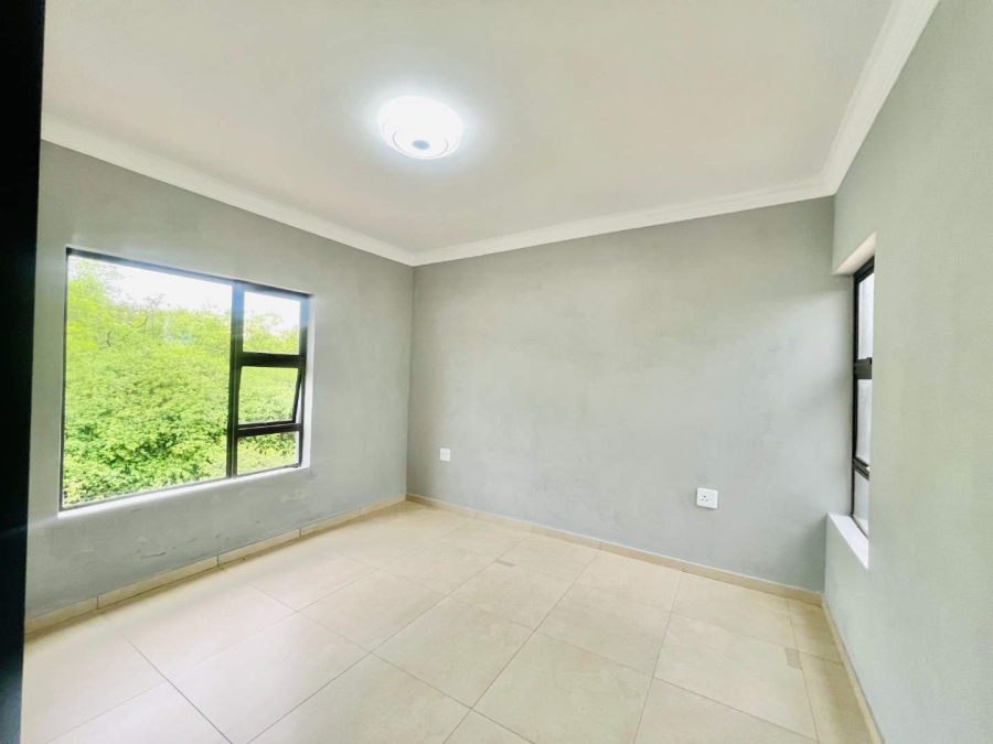 5 Bedroom Property for Sale in Roodeplaat Gauteng