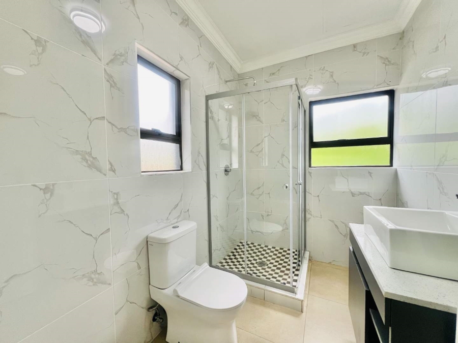 5 Bedroom Property for Sale in Roodeplaat Gauteng