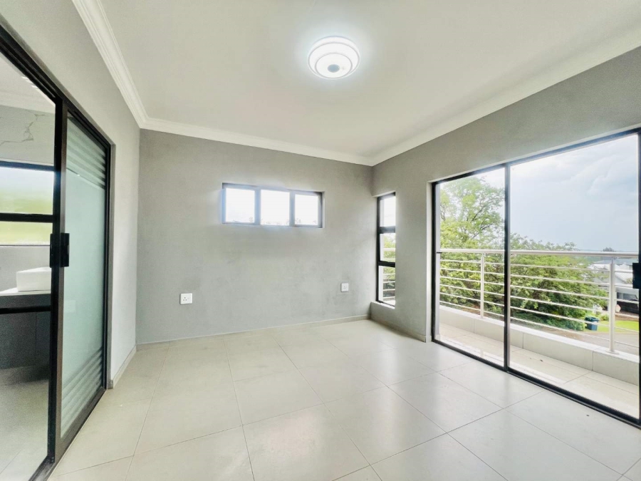 5 Bedroom Property for Sale in Roodeplaat Gauteng