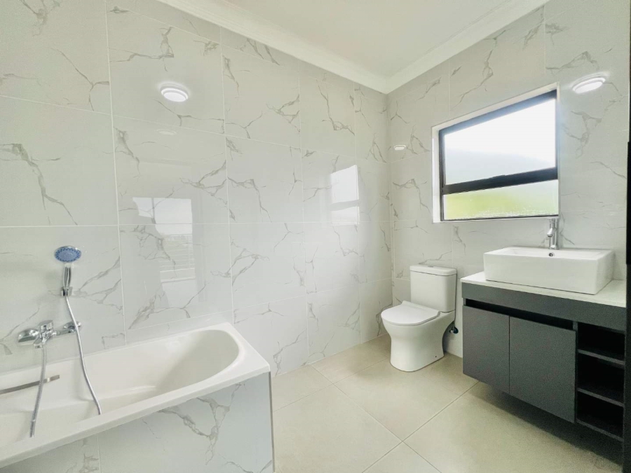 5 Bedroom Property for Sale in Roodeplaat Gauteng