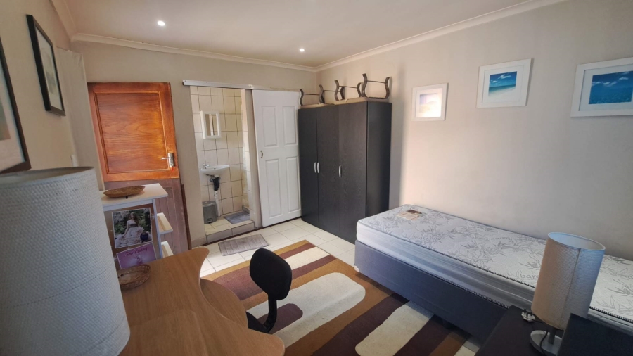 To Let 1 Bedroom Property for Rent in Blairgowrie Gauteng