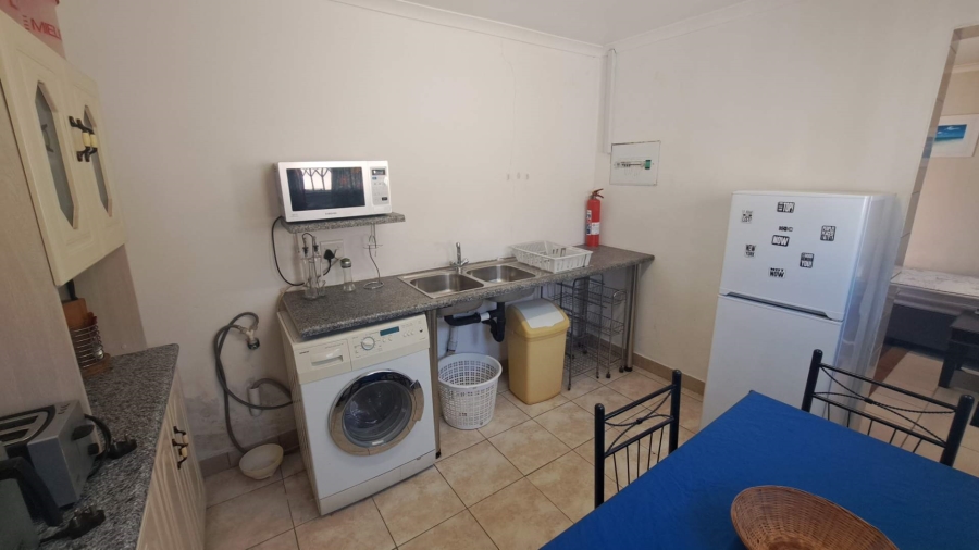 To Let 1 Bedroom Property for Rent in Blairgowrie Gauteng