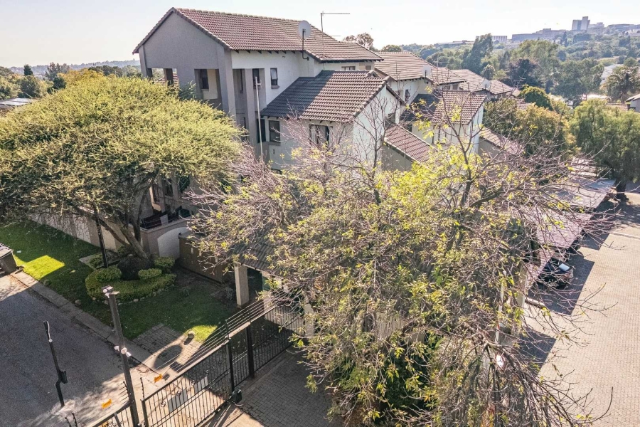 2 Bedroom Property for Sale in Ferndale Gauteng