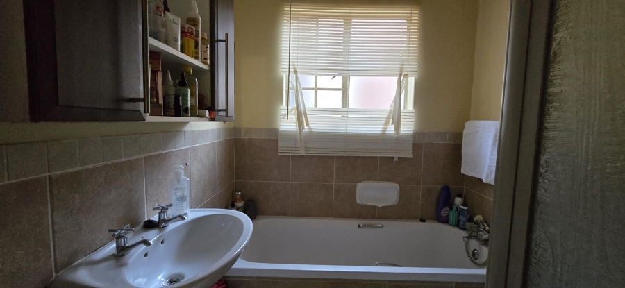 2 Bedroom Property for Sale in Mooikloof Ridge Gauteng