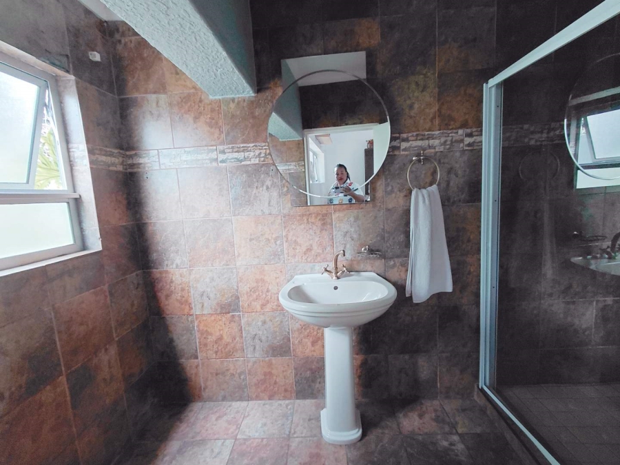 4 Bedroom Property for Sale in Birchleigh Gauteng