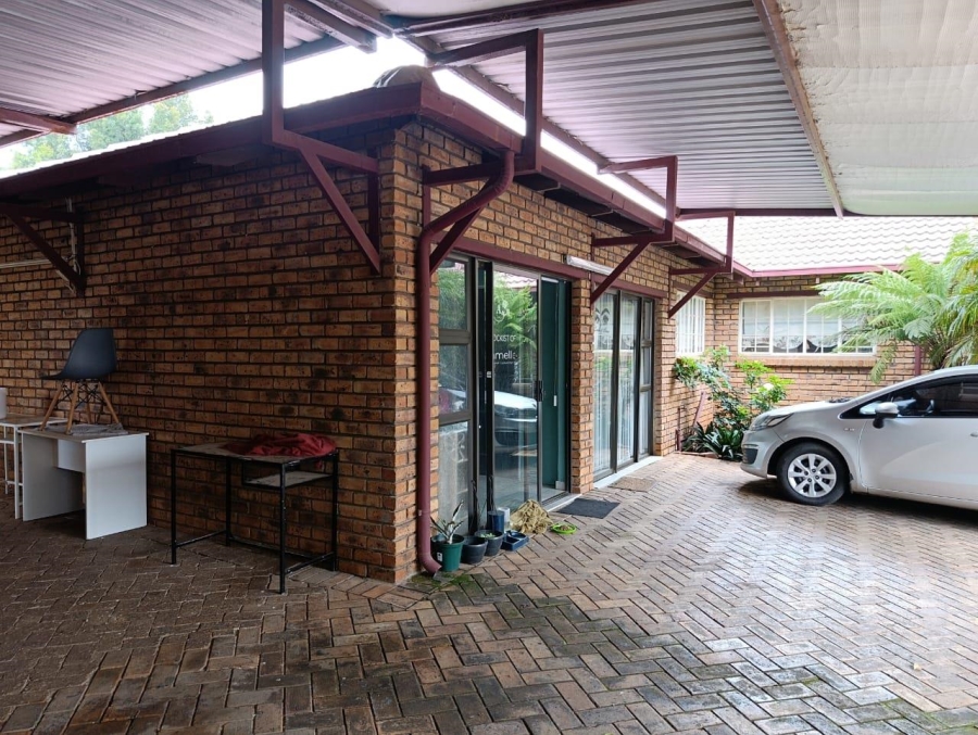 4 Bedroom Property for Sale in Van Riebeeck Park Gauteng