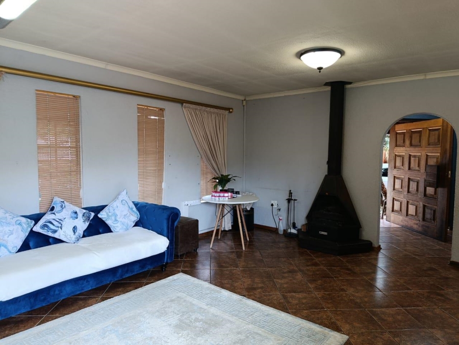 4 Bedroom Property for Sale in Van Riebeeck Park Gauteng