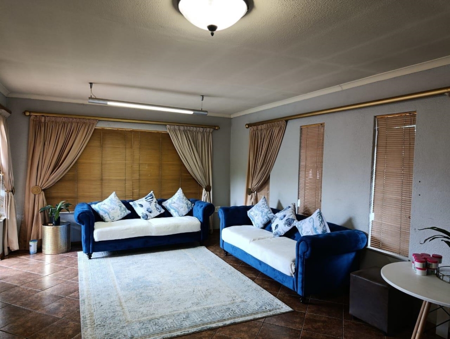 4 Bedroom Property for Sale in Van Riebeeck Park Gauteng