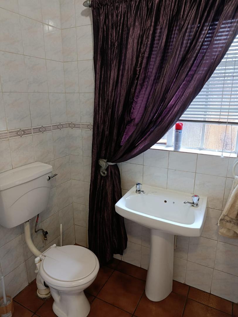 4 Bedroom Property for Sale in Van Riebeeck Park Gauteng