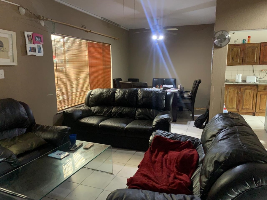 4 Bedroom Property for Sale in Birchleigh North Gauteng