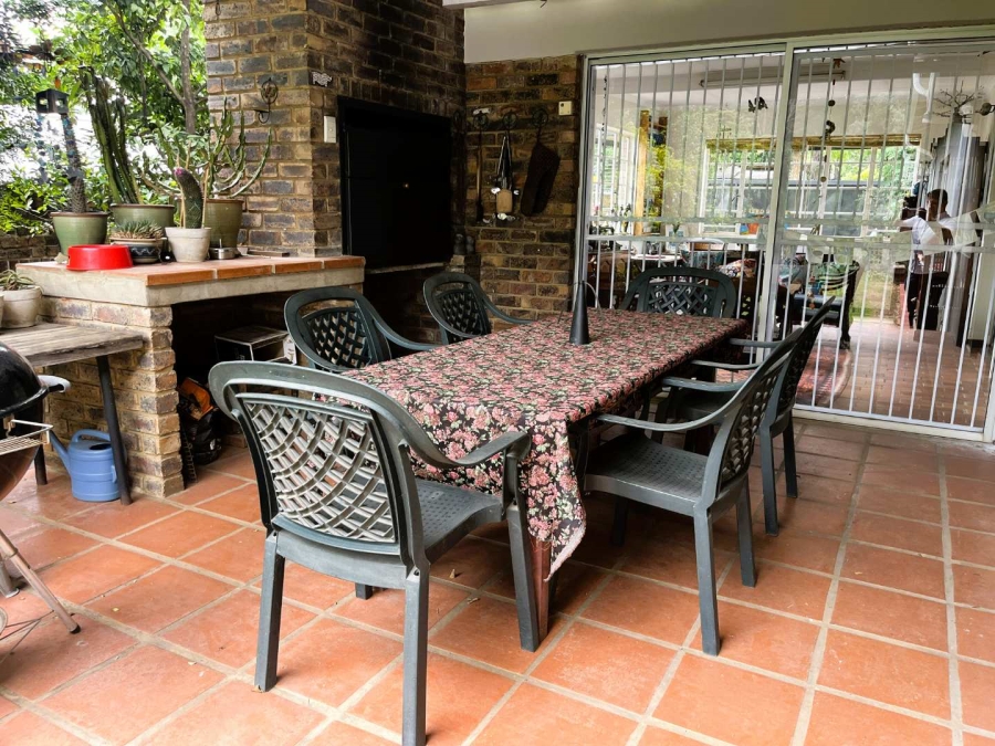 4 Bedroom Property for Sale in Rietondale Gauteng