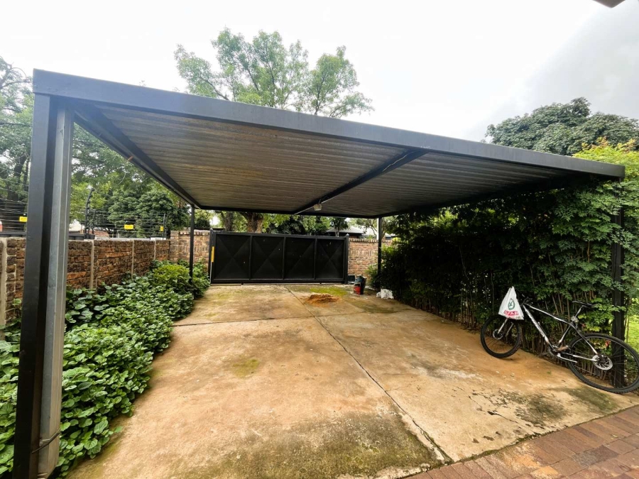 4 Bedroom Property for Sale in Rietondale Gauteng