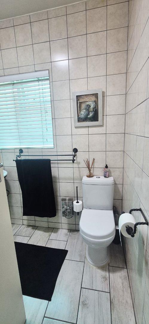 3 Bedroom Property for Sale in Brackenhurst Gauteng