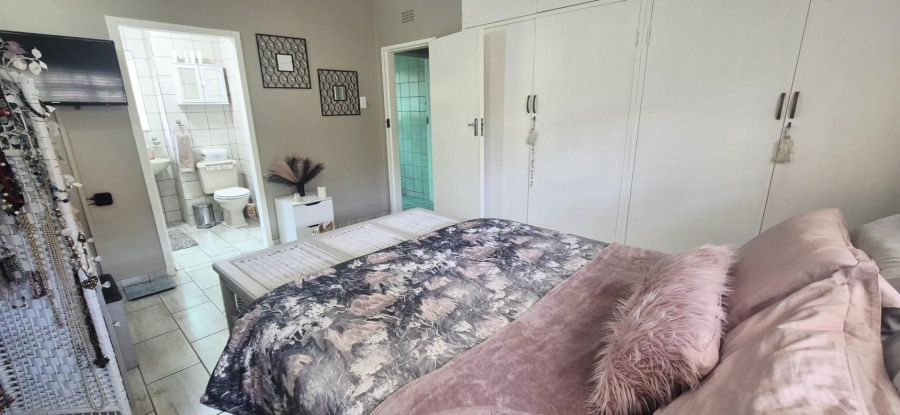 3 Bedroom Property for Sale in Brackenhurst Gauteng