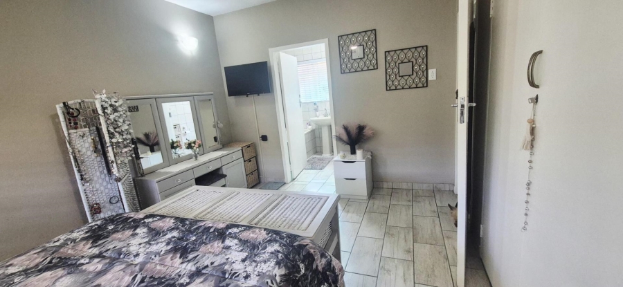 3 Bedroom Property for Sale in Brackenhurst Gauteng