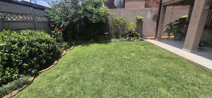 3 Bedroom Property for Sale in Brackenhurst Gauteng