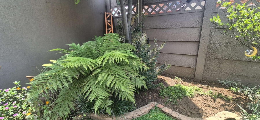 3 Bedroom Property for Sale in Brackenhurst Gauteng