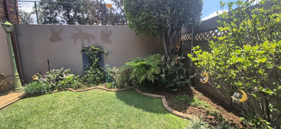 3 Bedroom Property for Sale in Brackenhurst Gauteng