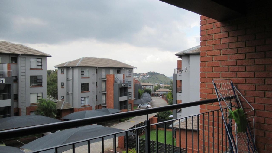 2 Bedroom Property for Sale in Oakdene Gauteng