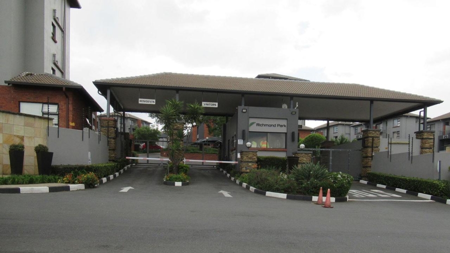 2 Bedroom Property for Sale in Oakdene Gauteng