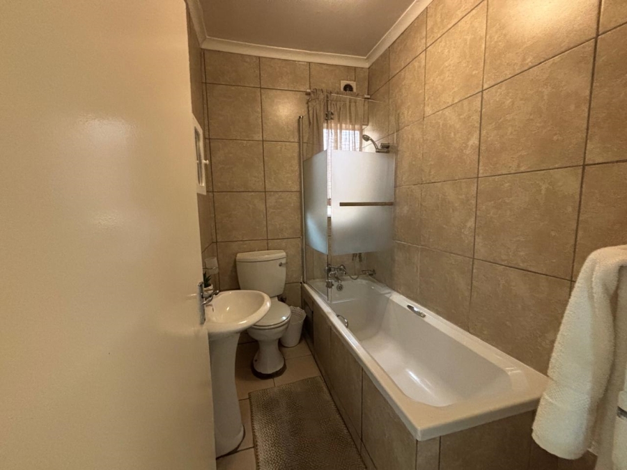2 Bedroom Property for Sale in Elandspark Gauteng