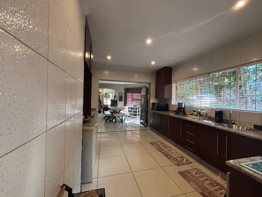 3 Bedroom Property for Sale in Glenvista Gauteng