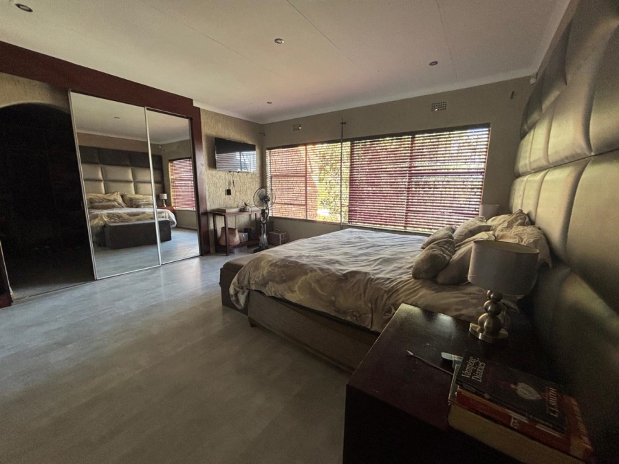 3 Bedroom Property for Sale in Glenvista Gauteng