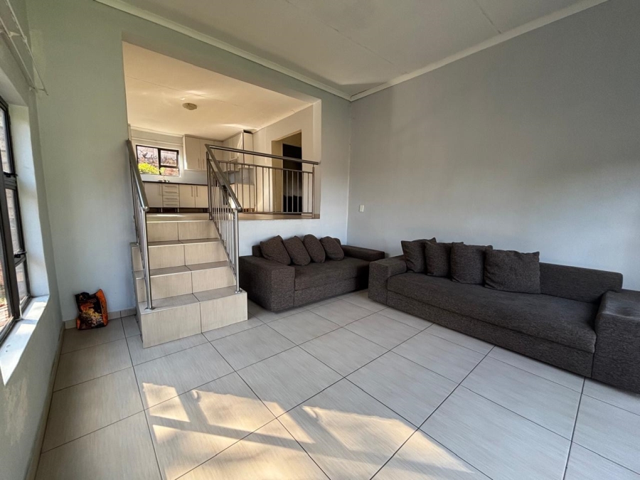 3 Bedroom Property for Sale in Glenvista Gauteng