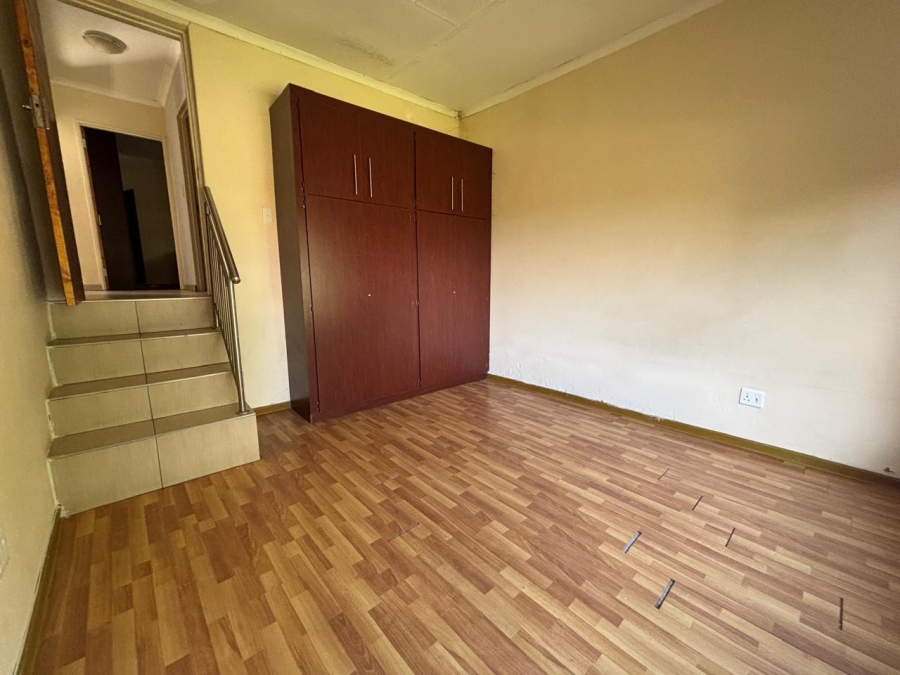 3 Bedroom Property for Sale in Glenvista Gauteng