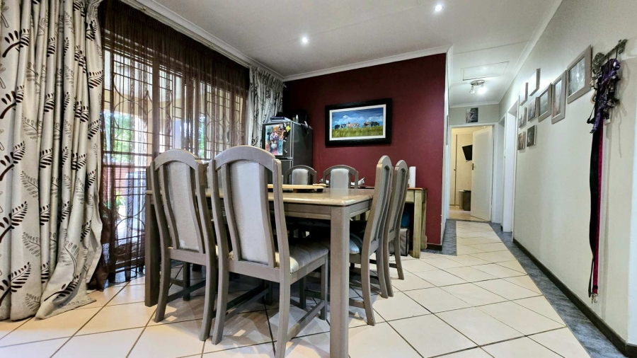 3 Bedroom Property for Sale in Equestria Gauteng