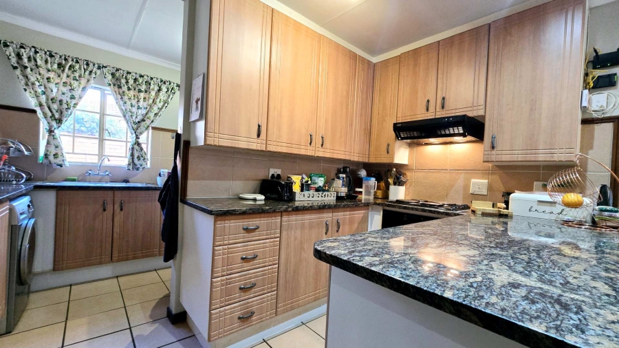 3 Bedroom Property for Sale in Equestria Gauteng