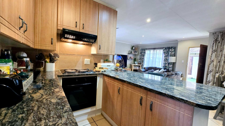 3 Bedroom Property for Sale in Equestria Gauteng