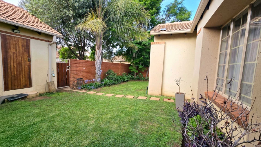 3 Bedroom Property for Sale in Equestria Gauteng