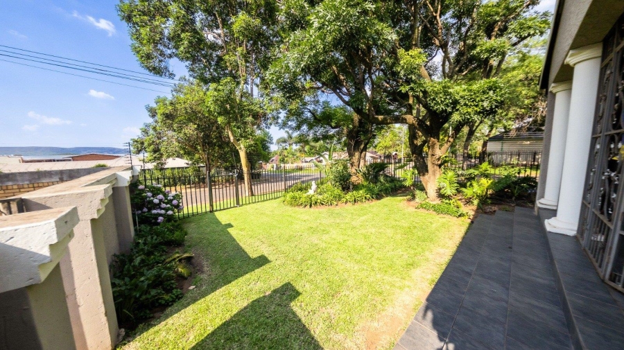 5 Bedroom Property for Sale in Pretoria Gardens Gauteng